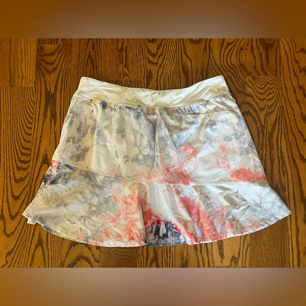 Lija Women's Tie-Dye Skort in White, Pink, and Blue - Picture 3 of 4